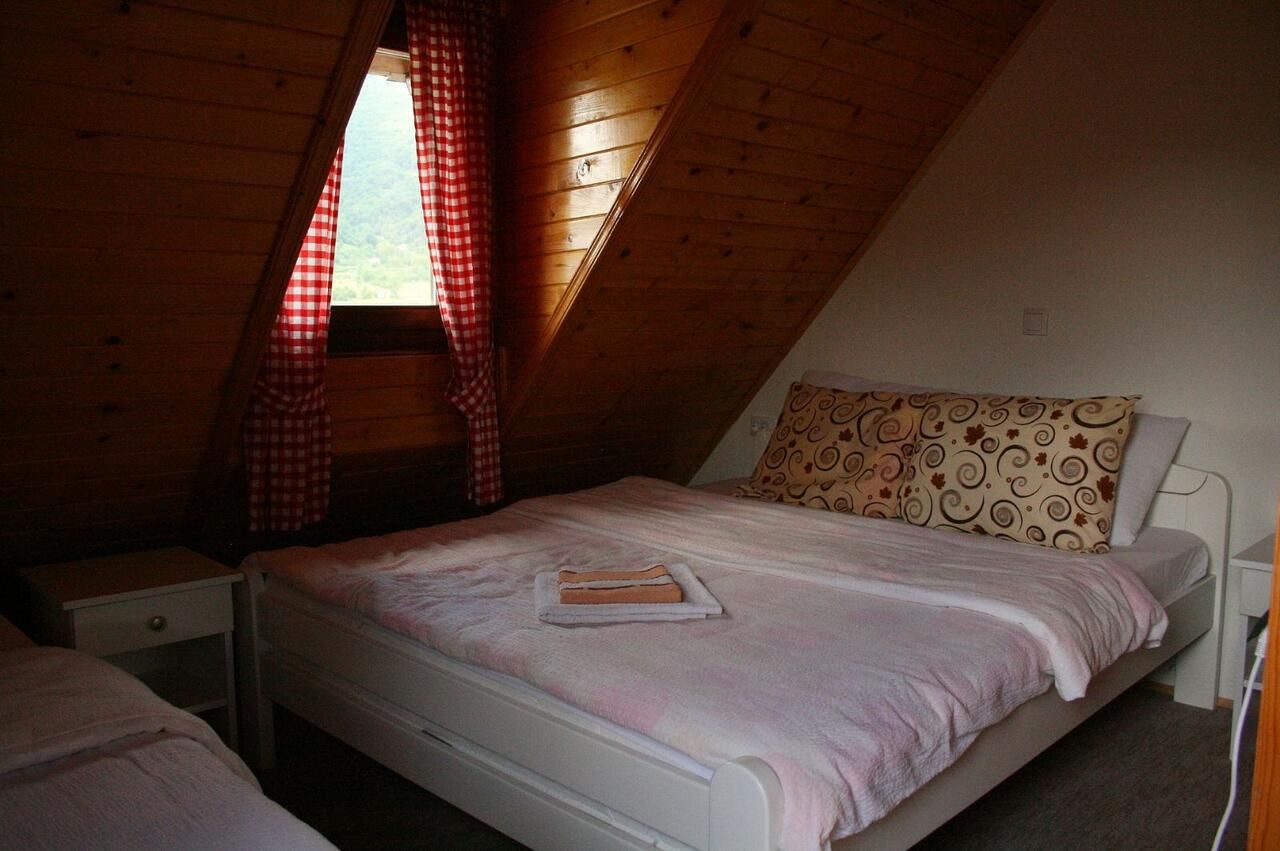 Отель Camp Hotel Lake Views Плав-22