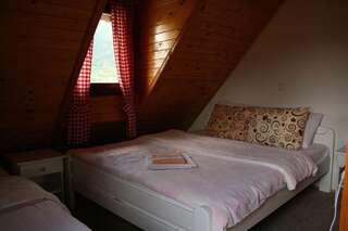 Отель Camp Hotel Lake Views Плав Семейный номер-студио-5