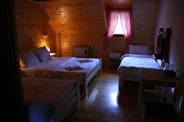 Отель Camp Hotel Lake Views Плав-19