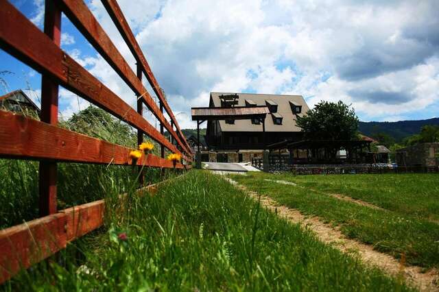 Отель Camp Hotel Lake Views Плав-31